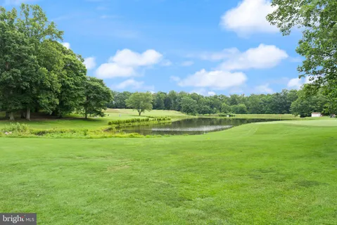 $795,000 | 3855 Inverness Road, Fairfax, VA 22033