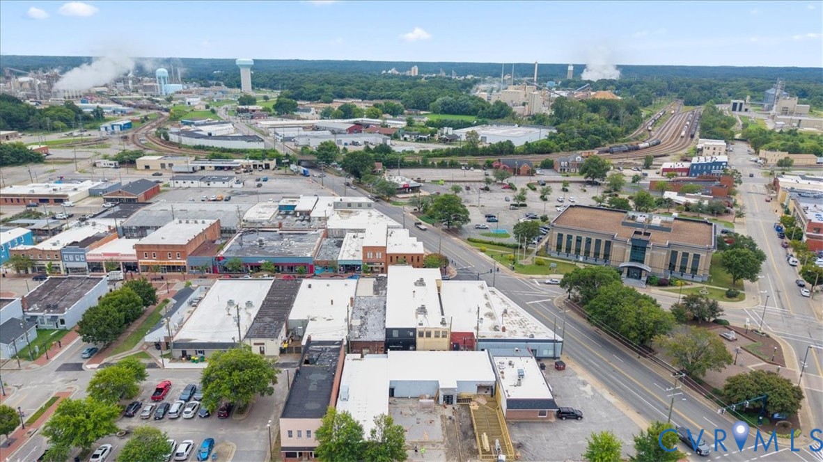 207 East Broadway, Unit B Hopewell, VA 23860 - Photo 26 of 27 a view of a city