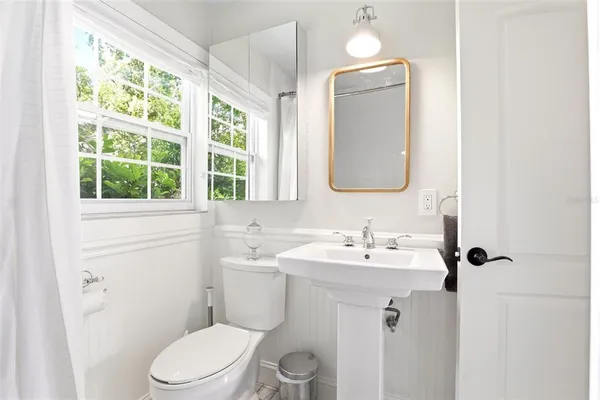 $2,950 | 2518 Weber Street, Orlando, FL 32803