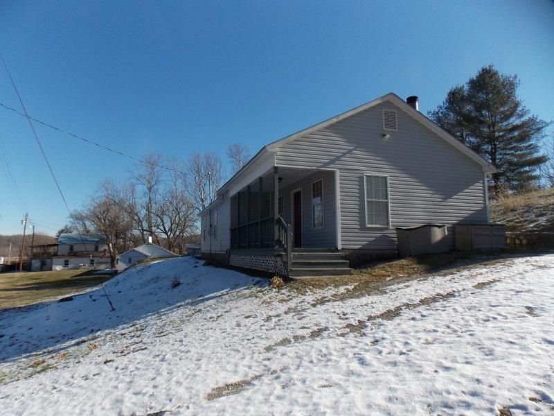 18 Mountain Valley Road Buchanan, VA 24066 - Photo 14 of 17 DSCN4557