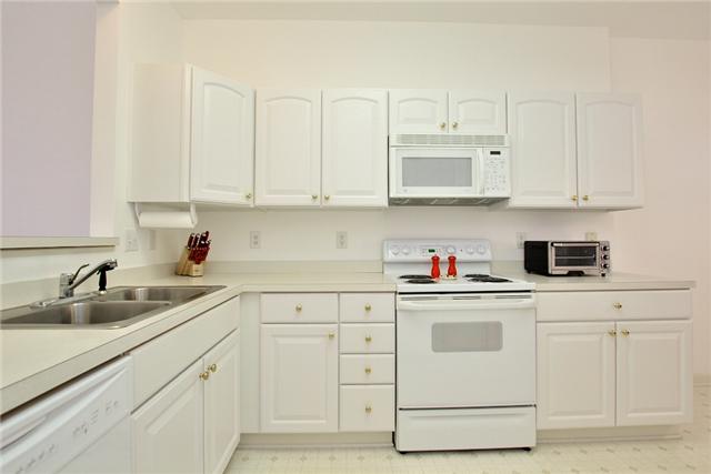 3401 Anderson Road, Unit 5 Antioch, TN 37013 - Photo 9 of 16 Kitchen2
