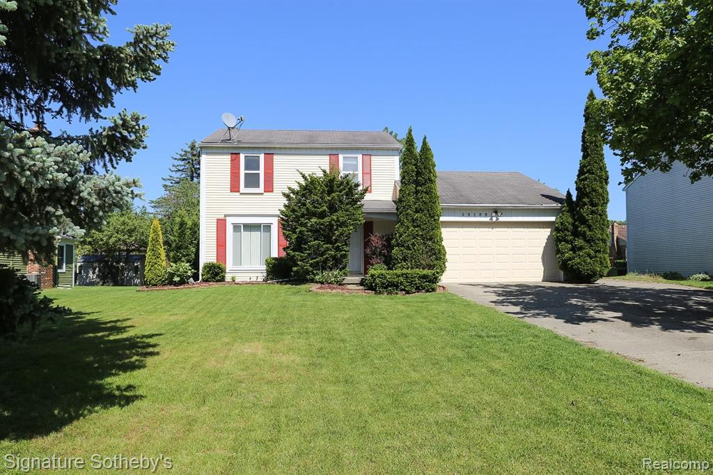 28188 Yorktown Road Farmington Hills, MI 48331 - Photo 1 of 20