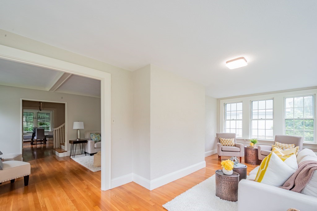 20 Highland Avenue Lexington, MA 02421 - Photo 9 of 42