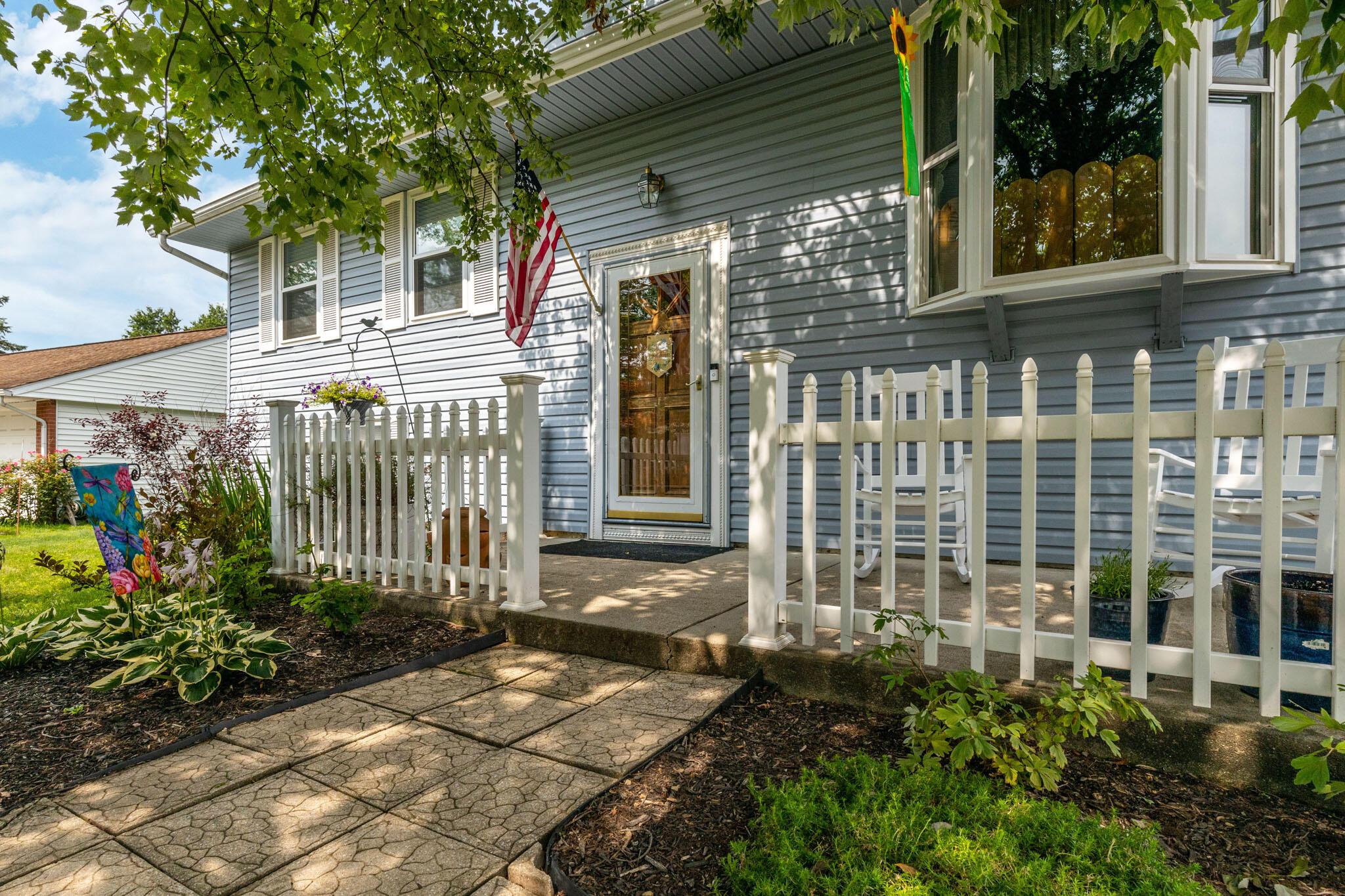 195 Regents Road Columbus, OH 43230 - Photo 13 of 45 2023-7-19 195 Regents Rd 04