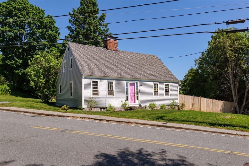 129 Whitehall Road Amesbury, MA 01913 - Photo 21 of 32 Gallery Image 21