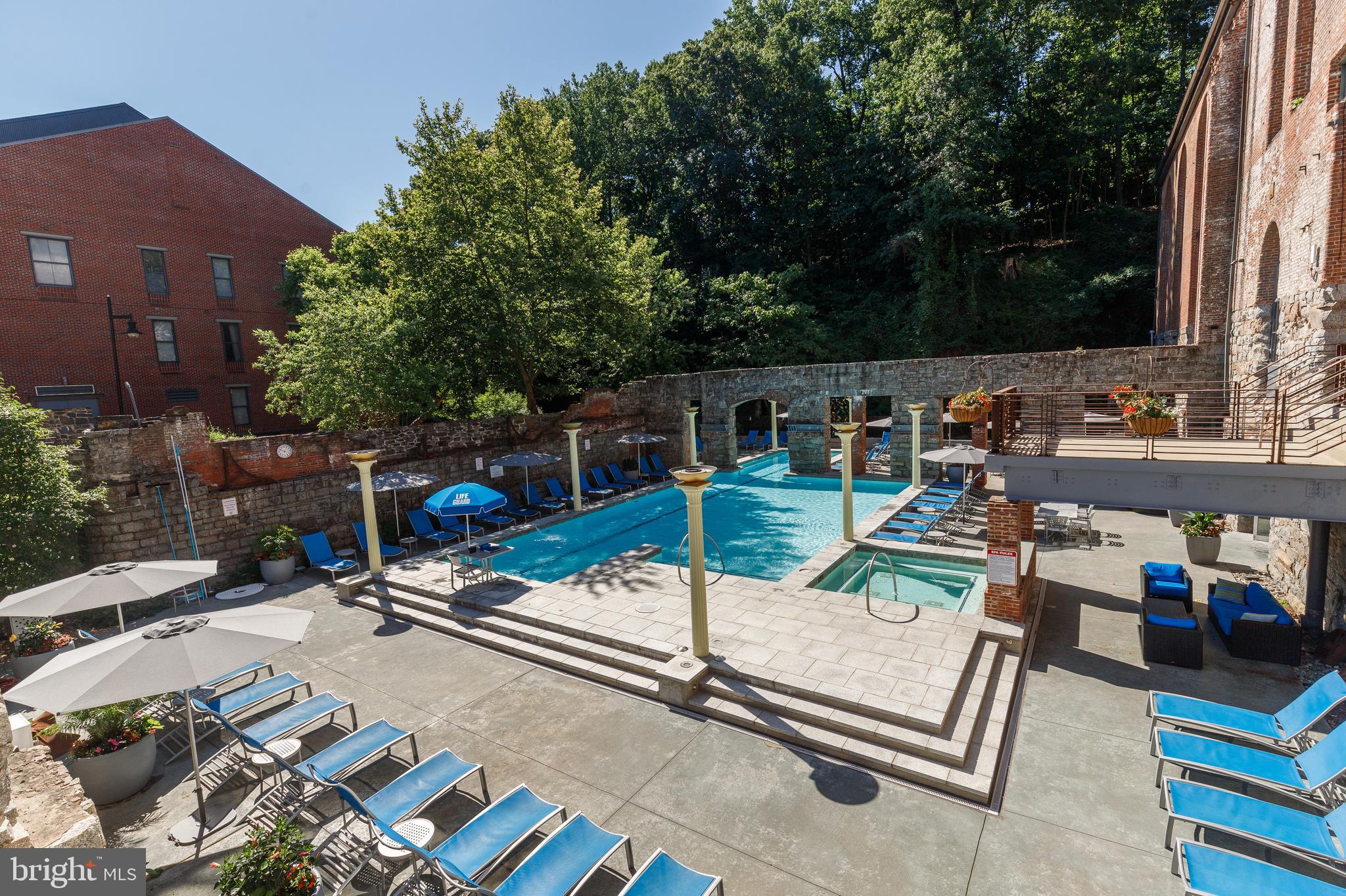 2007 Clipper Park Road, Unit 121 Baltimore, MD 21211 - Photo 11 of 34 Great place to socialize