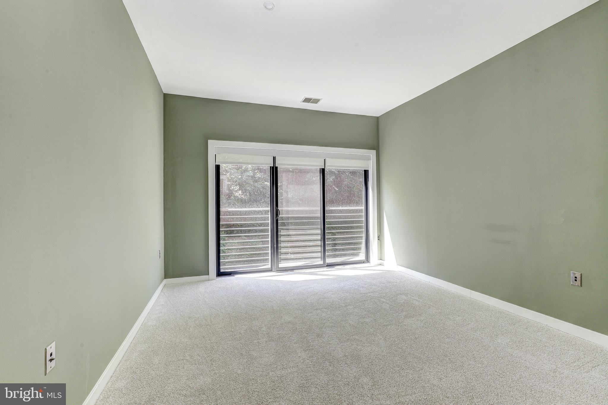 2007 Clipper Park Road, Unit 121 Baltimore, MD 21211 - Photo 29 of 34 Guest BR