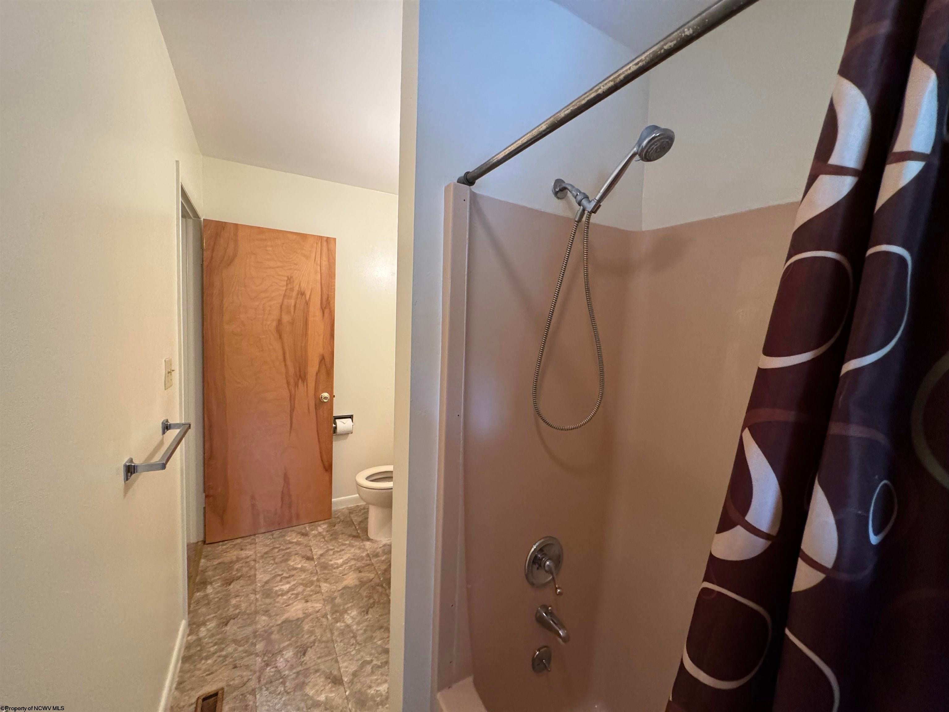 101 Pinewood Road Clarksburg, WV 26301 - Photo 16 of 24 Gallery Image 16