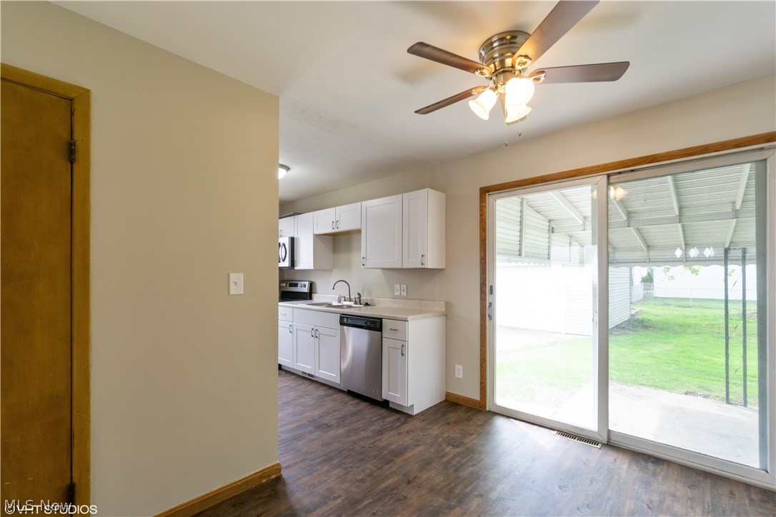 30112 Vineyard Road Willowick, OH 44095 - Photo 13 of 23