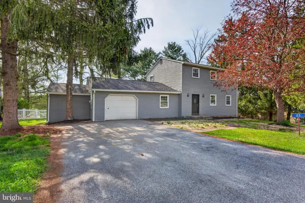 $375,000 | 25 Mulligan Drive, Etters, PA 17319