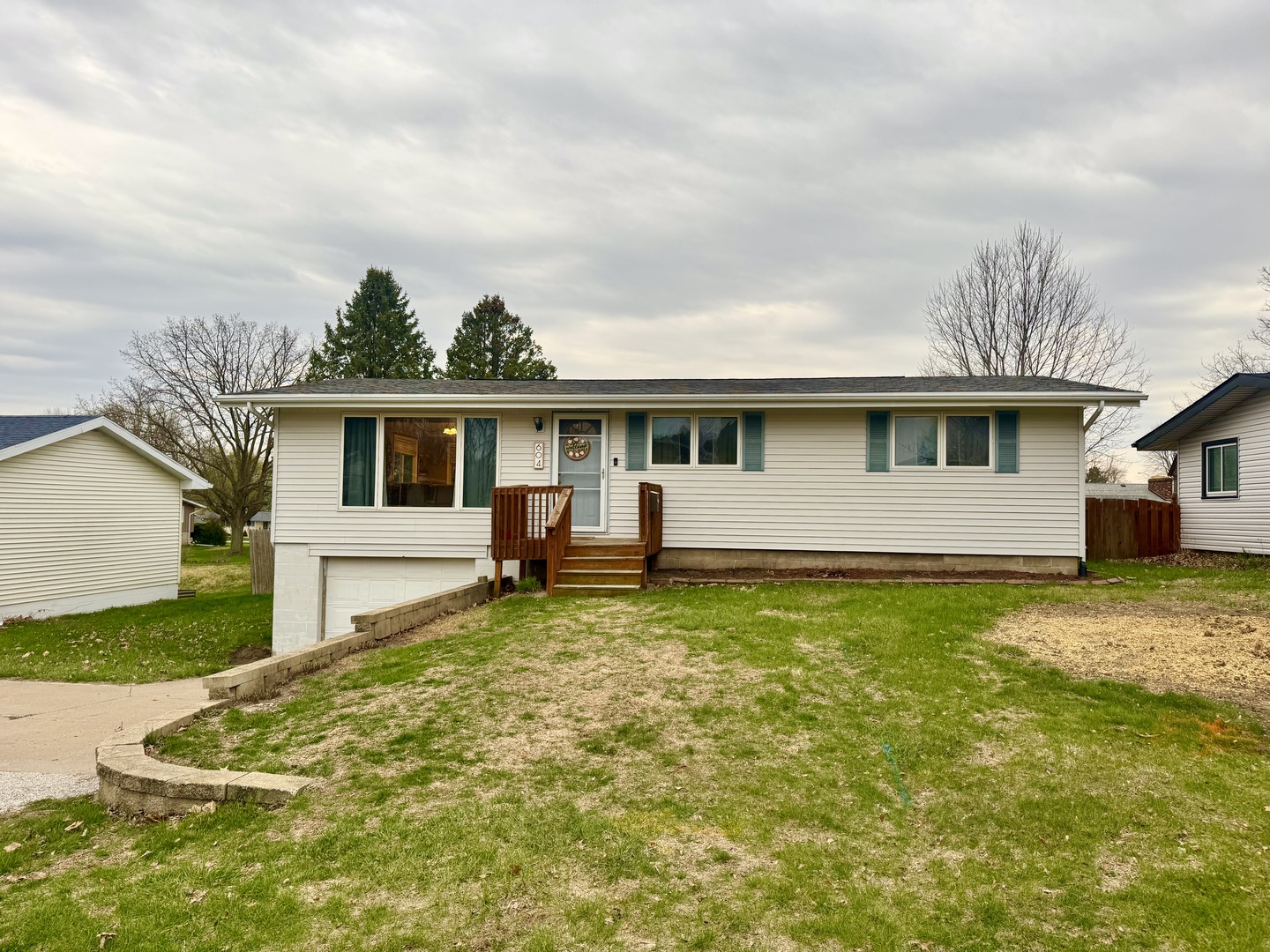 604 Southwest 8th Street Aledo, IL 61231 - Photo 1 of 15