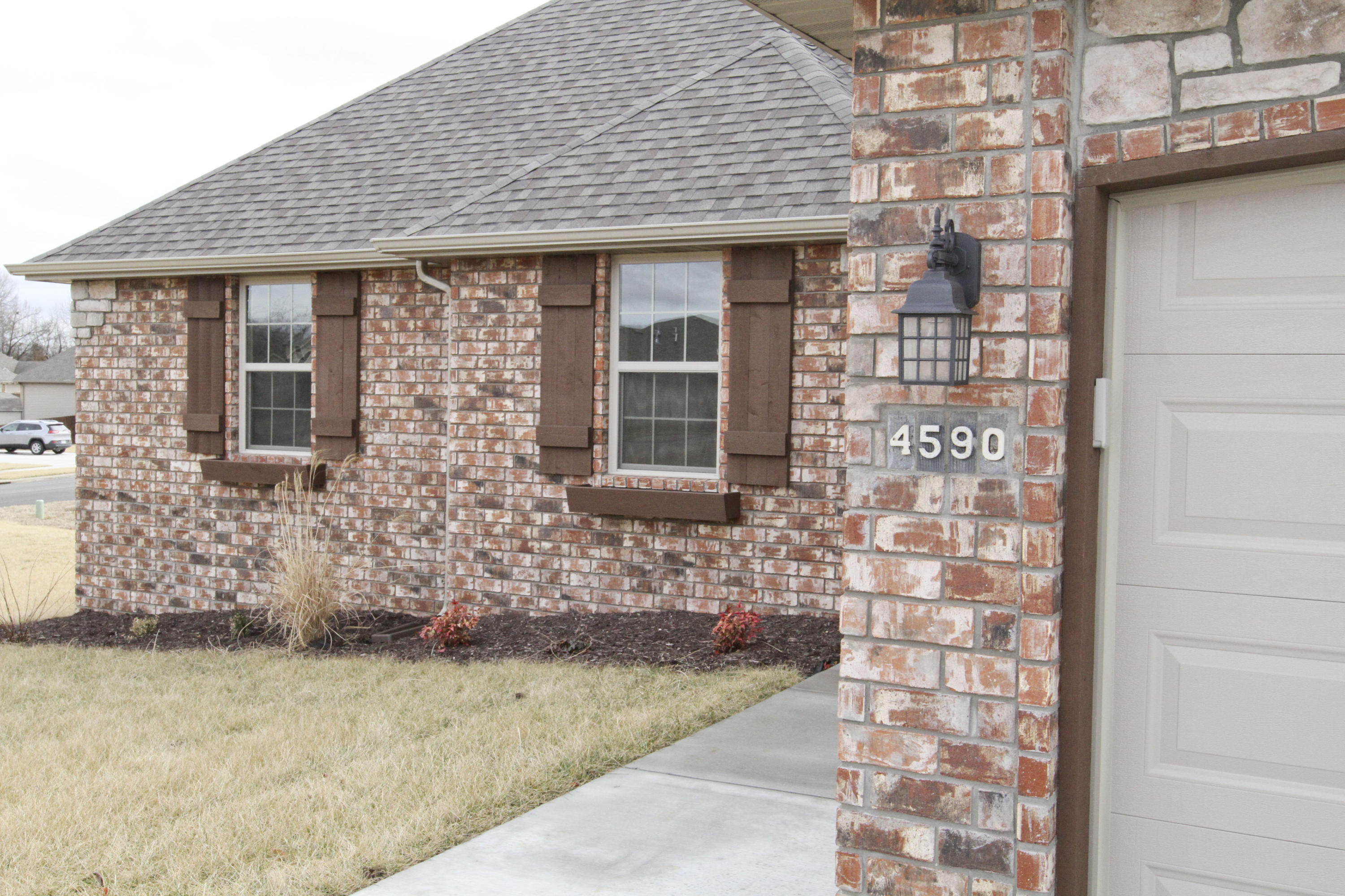 4590 Oneida Drive Springfield, MO 65802 - Photo 1 of 1 IMG-02645