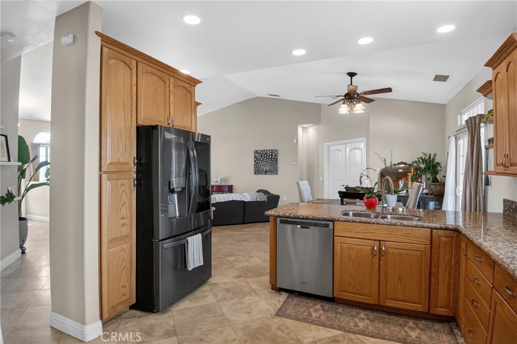 11380 Rochester Road Phelan, CA 92371 - Photo 22 of 55