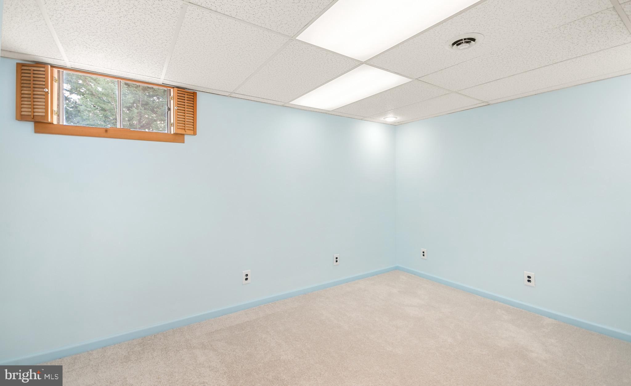 9946 Kelly Road Frederick, MD 21701 - Photo 19 of 23 Even room for lower level home office!