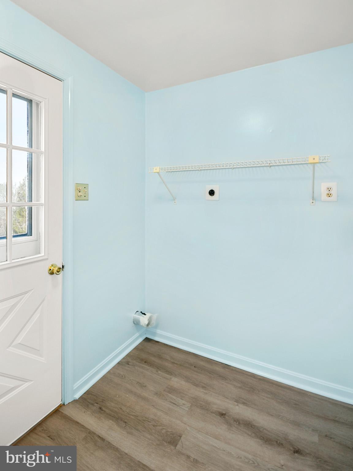 9946 Kelly Road Frederick, MD 21701 - Photo 9 of 23 Convenient main level laundry room