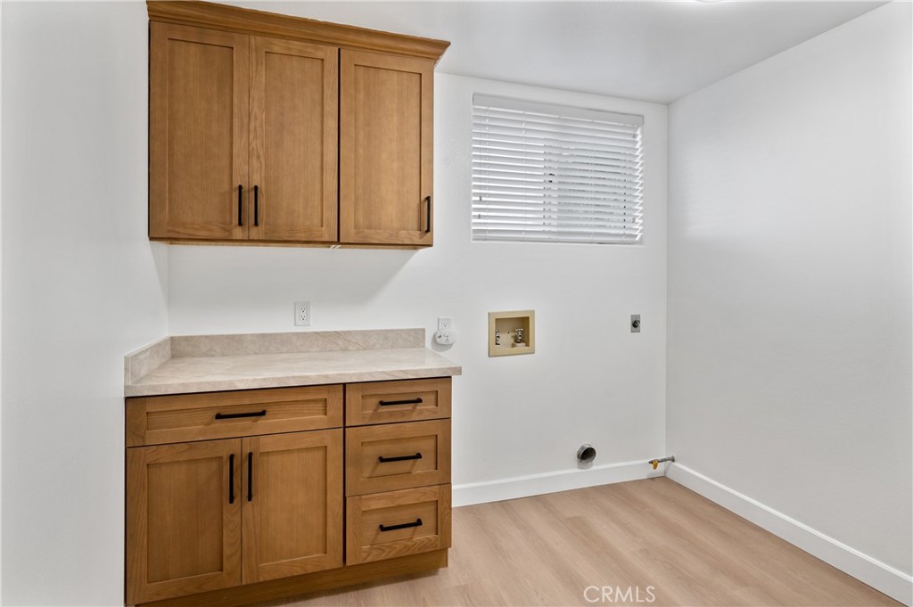 6 Saros, Unit 68 Irvine, CA 92603 - Photo 32 of 35 an empty room with windows