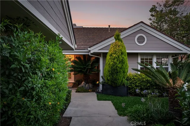 $7,975 | 6 Saros, Unit 68, Irvine, CA 92603