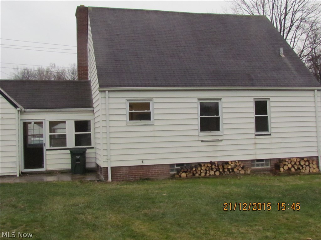 5200 West Ridgewood Drive Cleveland, OH 44134 - Photo 4 of 22