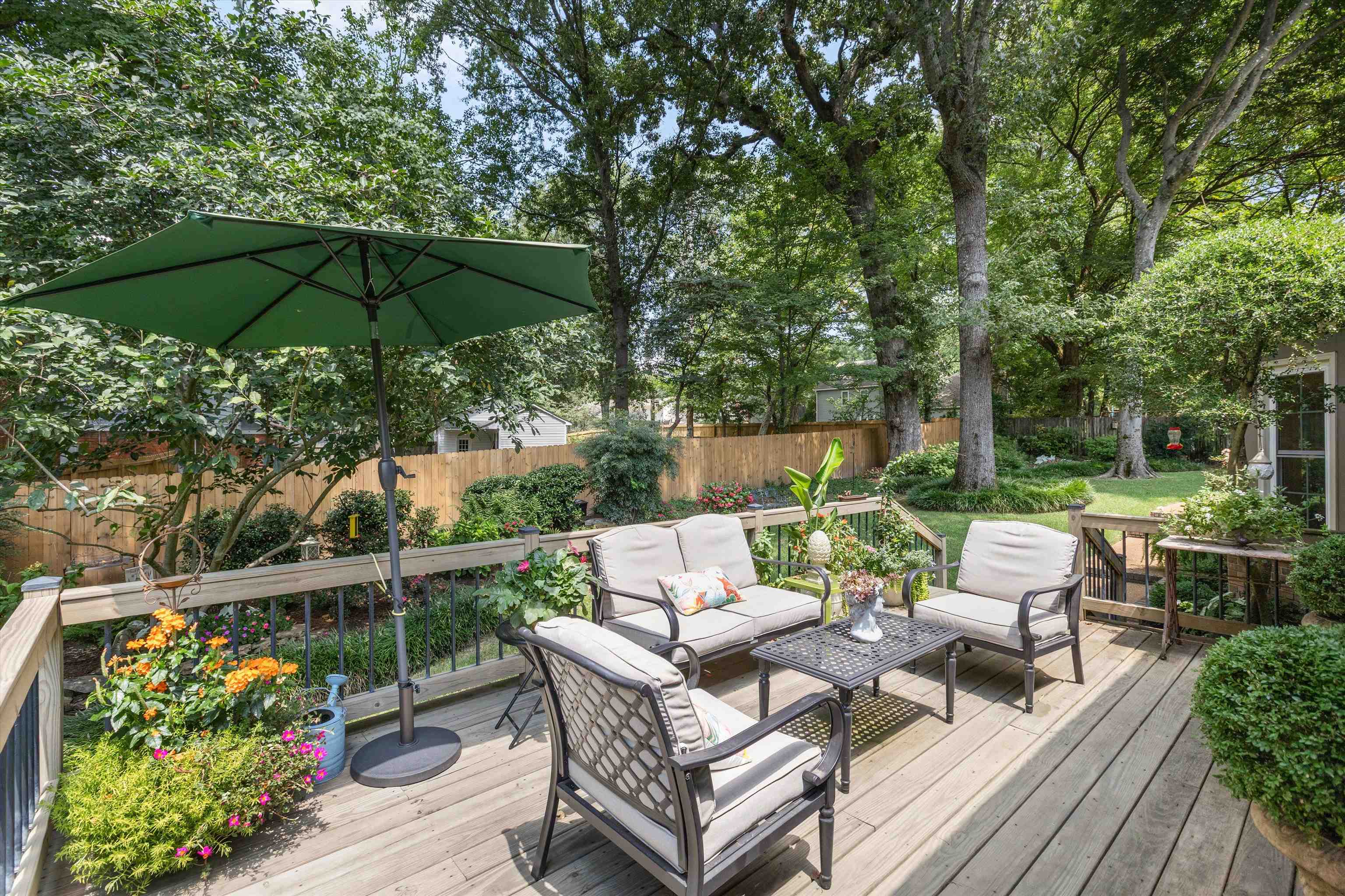 560 Silverman Drive Collierville, TN 38017 - Photo 26 of 31 a view of a patio with furniture
