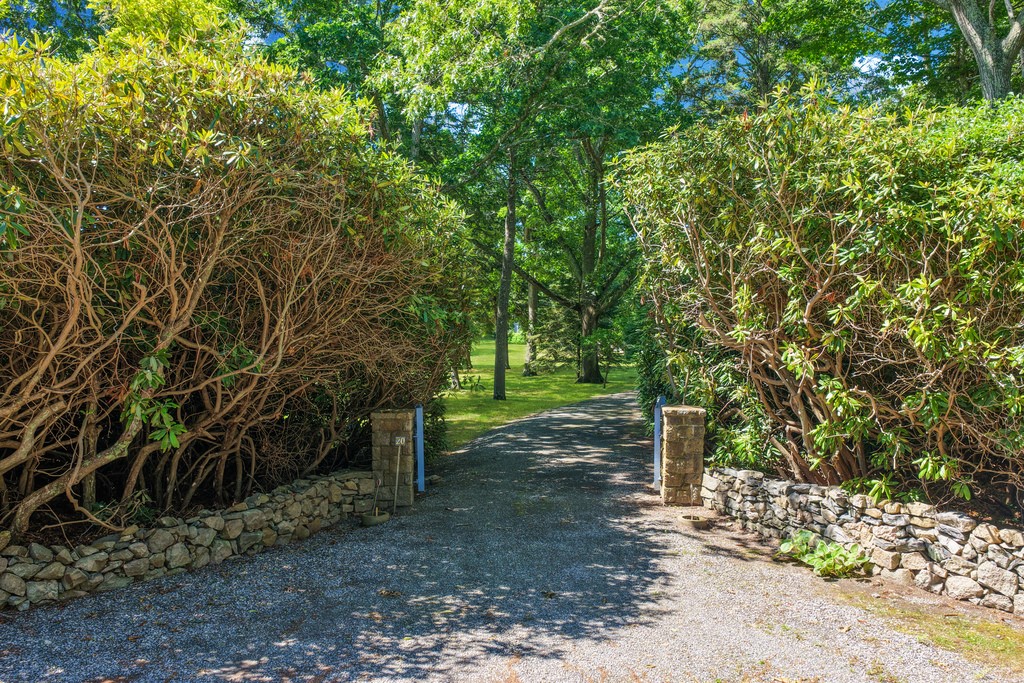 20 Browning Road Westerly, RI 02891 - Photo 9 of 10 Gallery Image 9