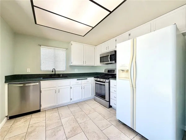 $2,940 | 25268 Shadescale Drive, Murrieta, CA 92563