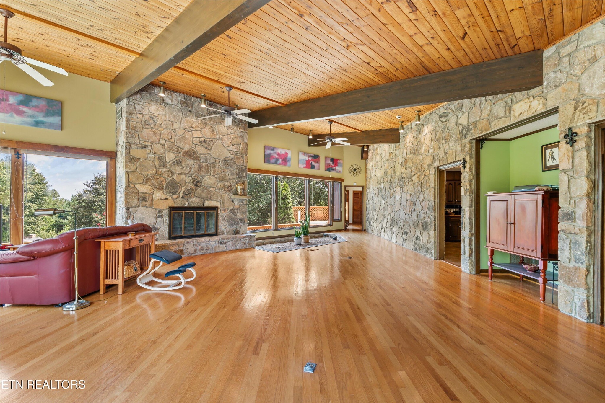 411 Orchard Knob Road Clinton, TN 37716 - Photo 18 of 40 Gallery Image 18