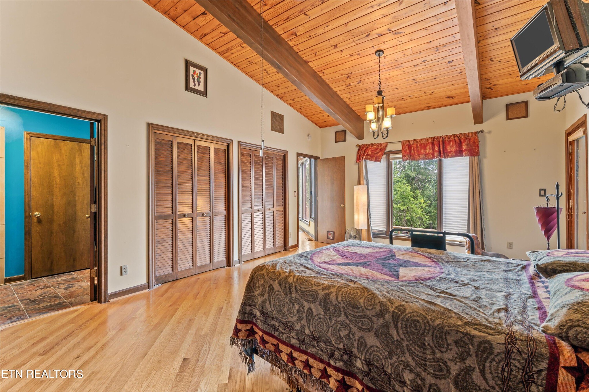 411 Orchard Knob Road Clinton, TN 37716 - Photo 32 of 40 Gallery Image 32