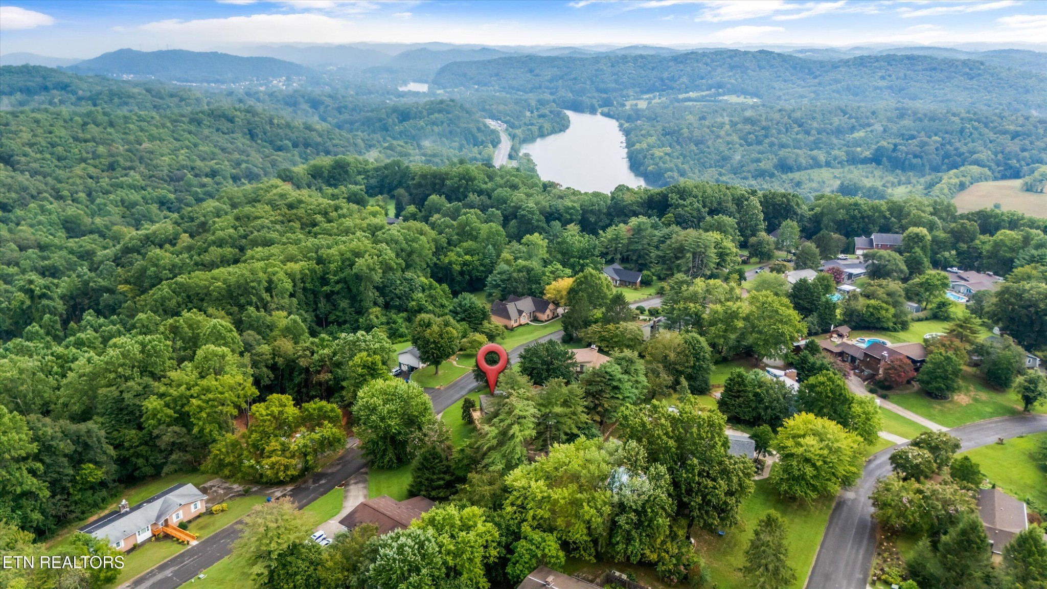 411 Orchard Knob Road Clinton, TN 37716 - Photo 40 of 40 Gallery Image 40