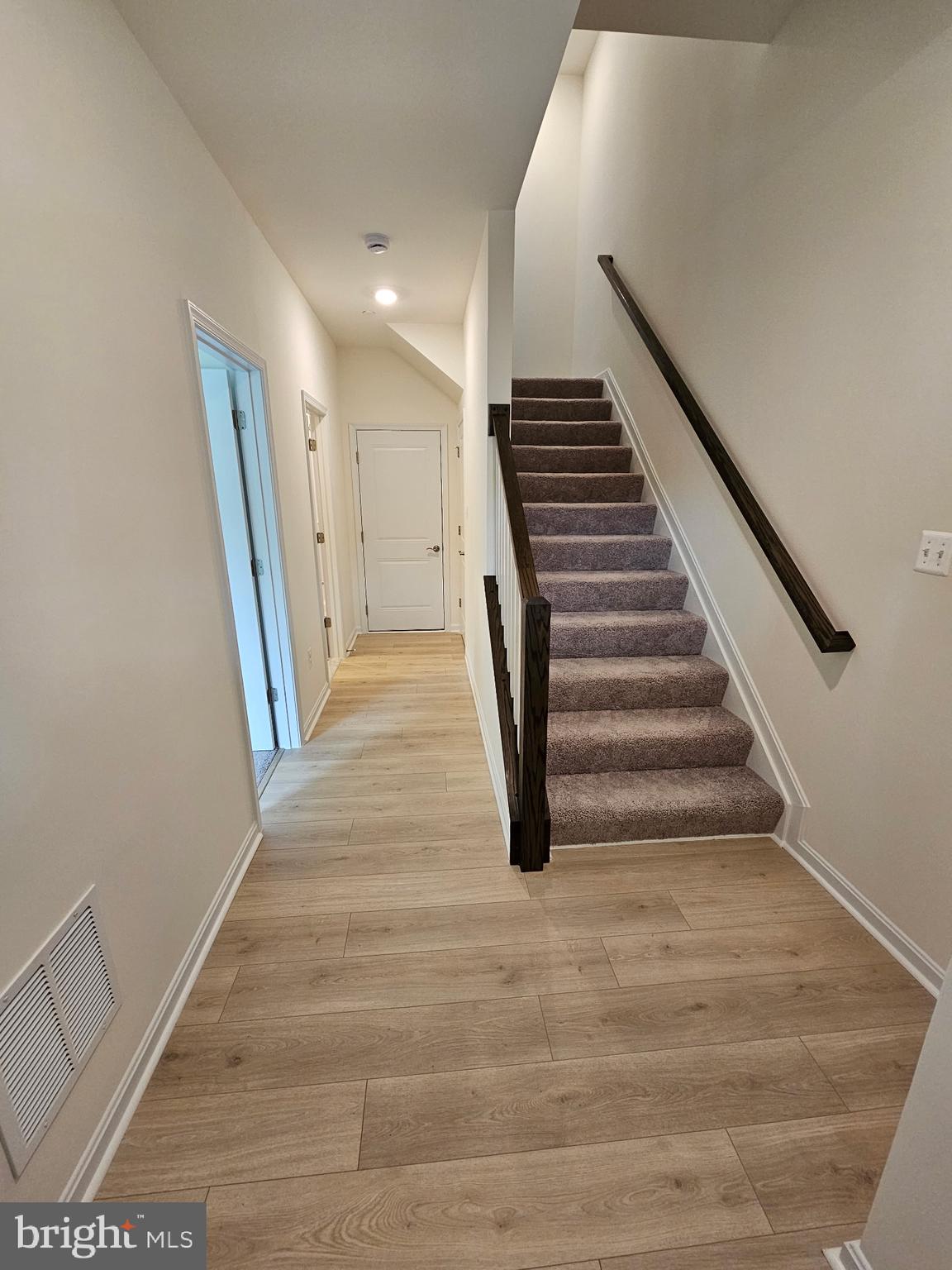 7304 Roxy Run, Unit 8 Clinton, MD 20735 - Photo 8 of 27 Gallery Image 8