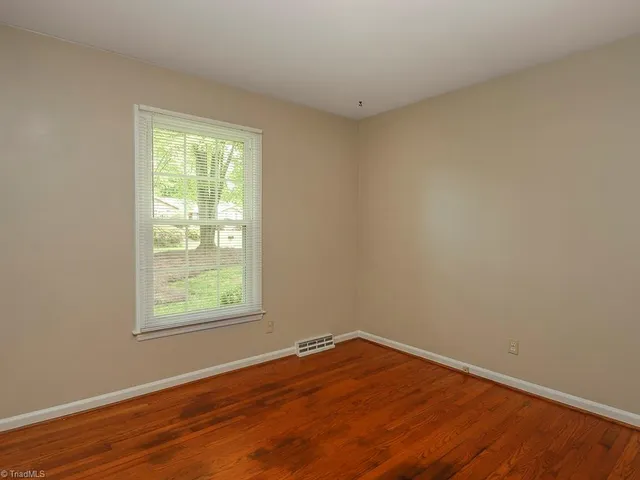 $2,400 | 6 Covent Garden Court, Greensboro, NC 27455