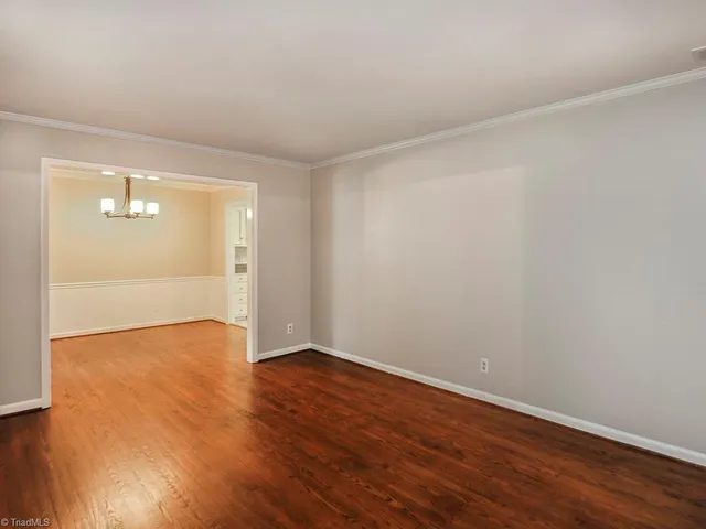 $2,400 | 6 Covent Garden Court, Greensboro, NC 27455