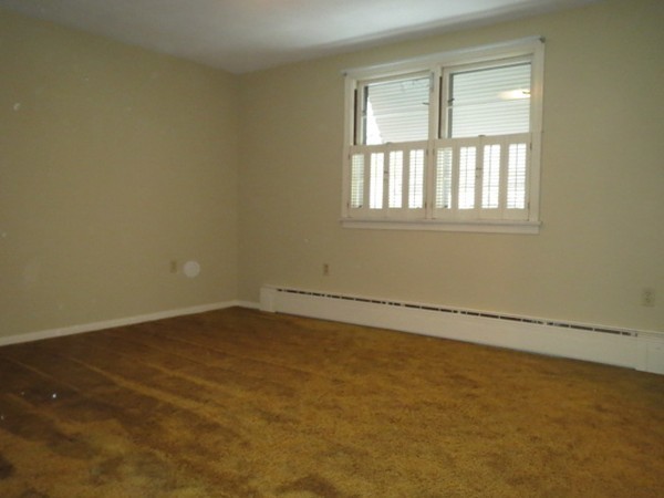 80 Bircham Street Springfield, MA 01104 - Photo 17 of 30 Gallery Image 17