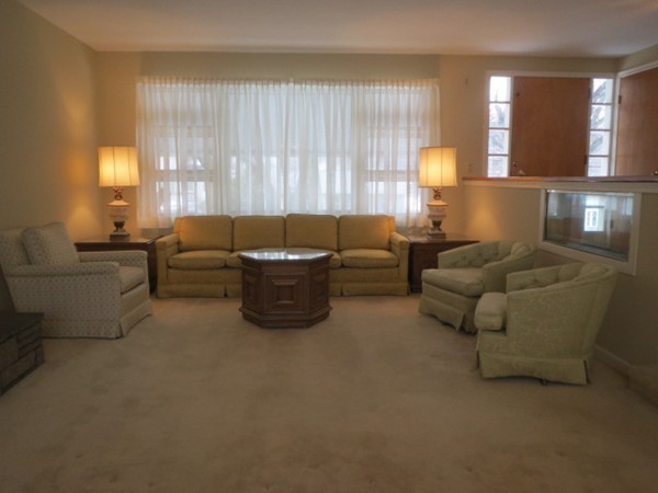 80 Bircham Street Springfield, MA 01104 - Photo 3 of 30 Gallery Image 3