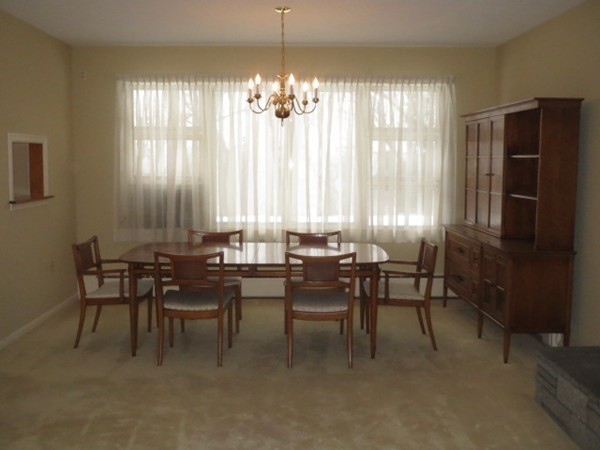 80 Bircham Street Springfield, MA 01104 - Photo 4 of 30 Gallery Image 4