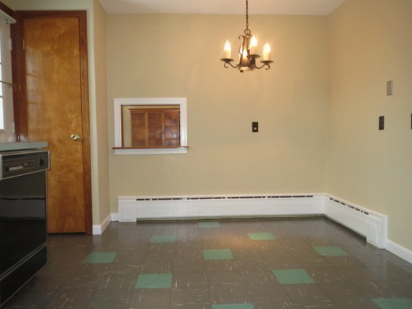 80 Bircham Street Springfield, MA 01104 - Photo 9 of 30 Gallery Image 9