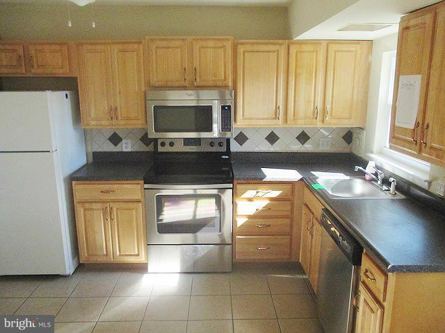3515 Cabot Road Randallstown, MD 21133 - Photo 6 of 25 Kitchen
