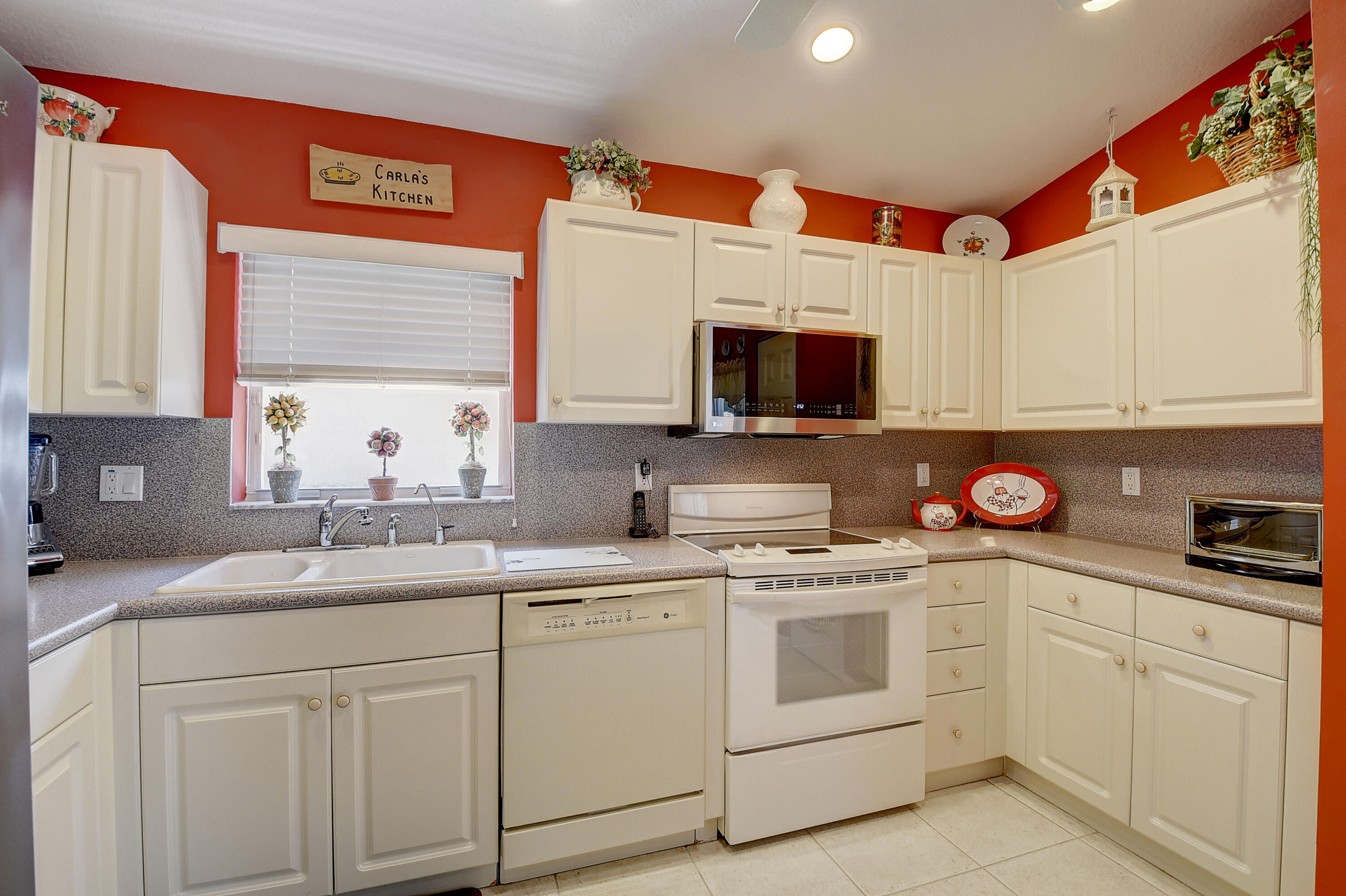 7421 Chorale Road Boynton Beach, FL 33437 - Photo 17 of 74 Eat-in-Kitchen