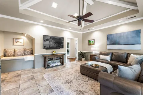 $1,099,000 | 9016 Green Oaks Circle, Dallas, TX 75243