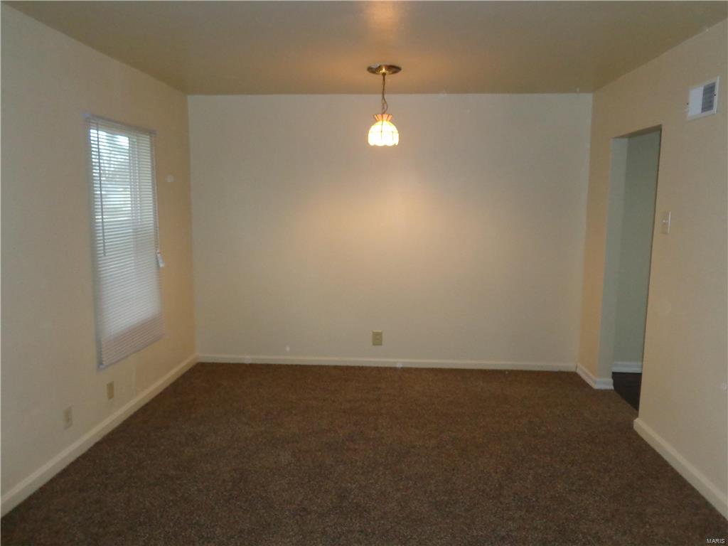 1190 Patterson Road Florissant, MO 63031 - Photo 14 of 46