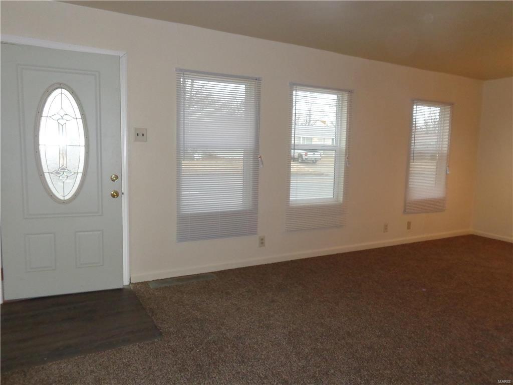 1190 Patterson Road Florissant, MO 63031 - Photo 15 of 46