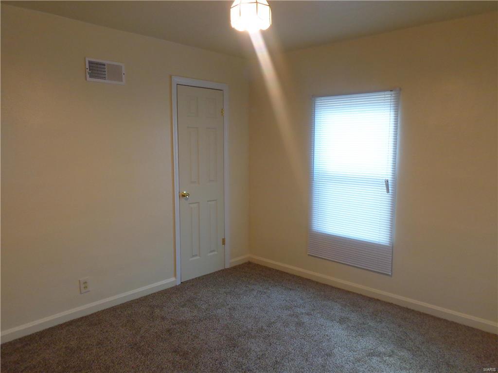 1190 Patterson Road Florissant, MO 63031 - Photo 35 of 46