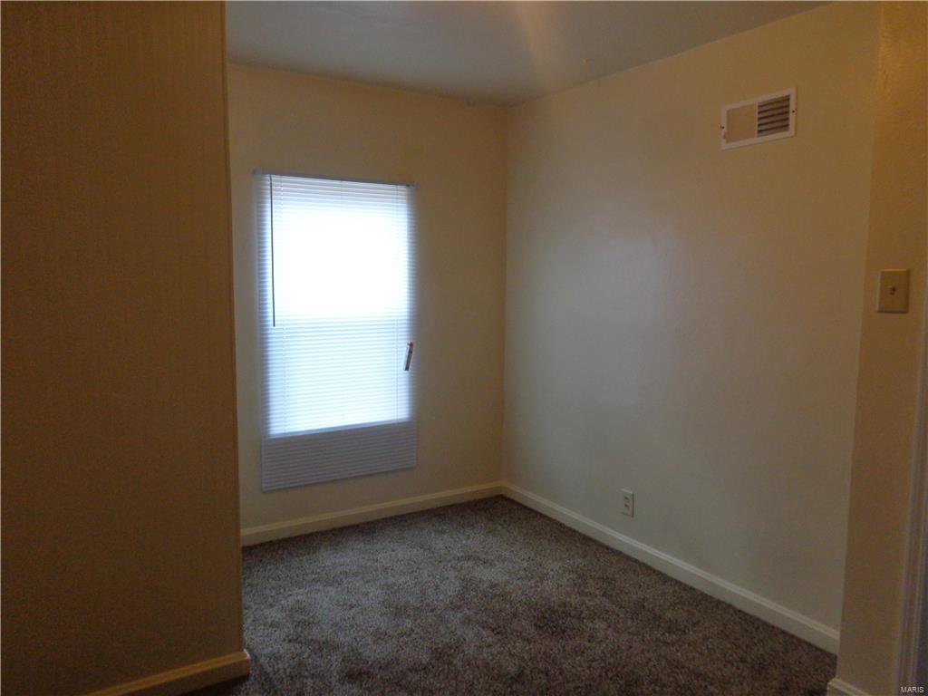 1190 Patterson Road Florissant, MO 63031 - Photo 37 of 46