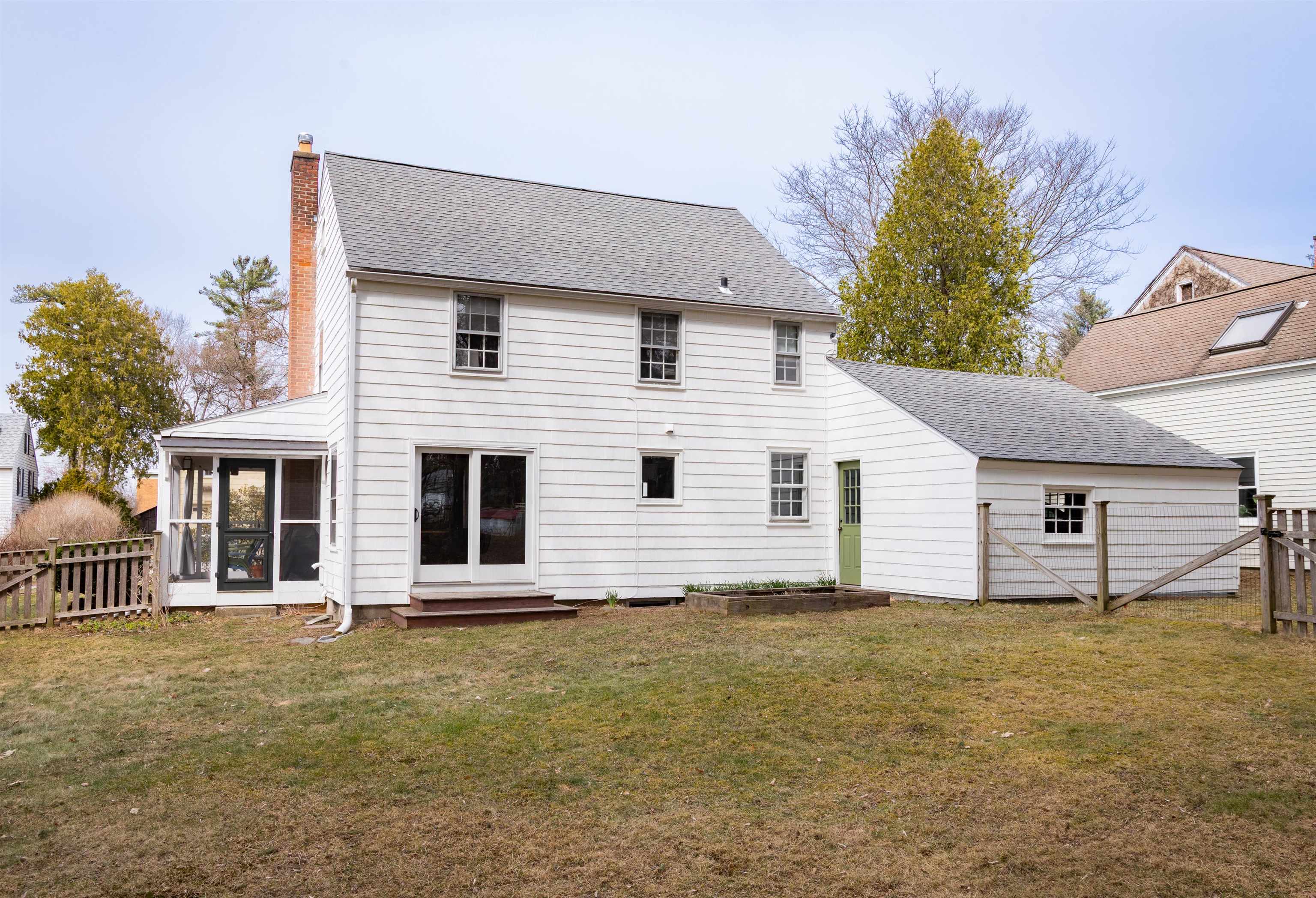 21 Colonial Square Burlington, VT 05401 - Photo 3 of 26