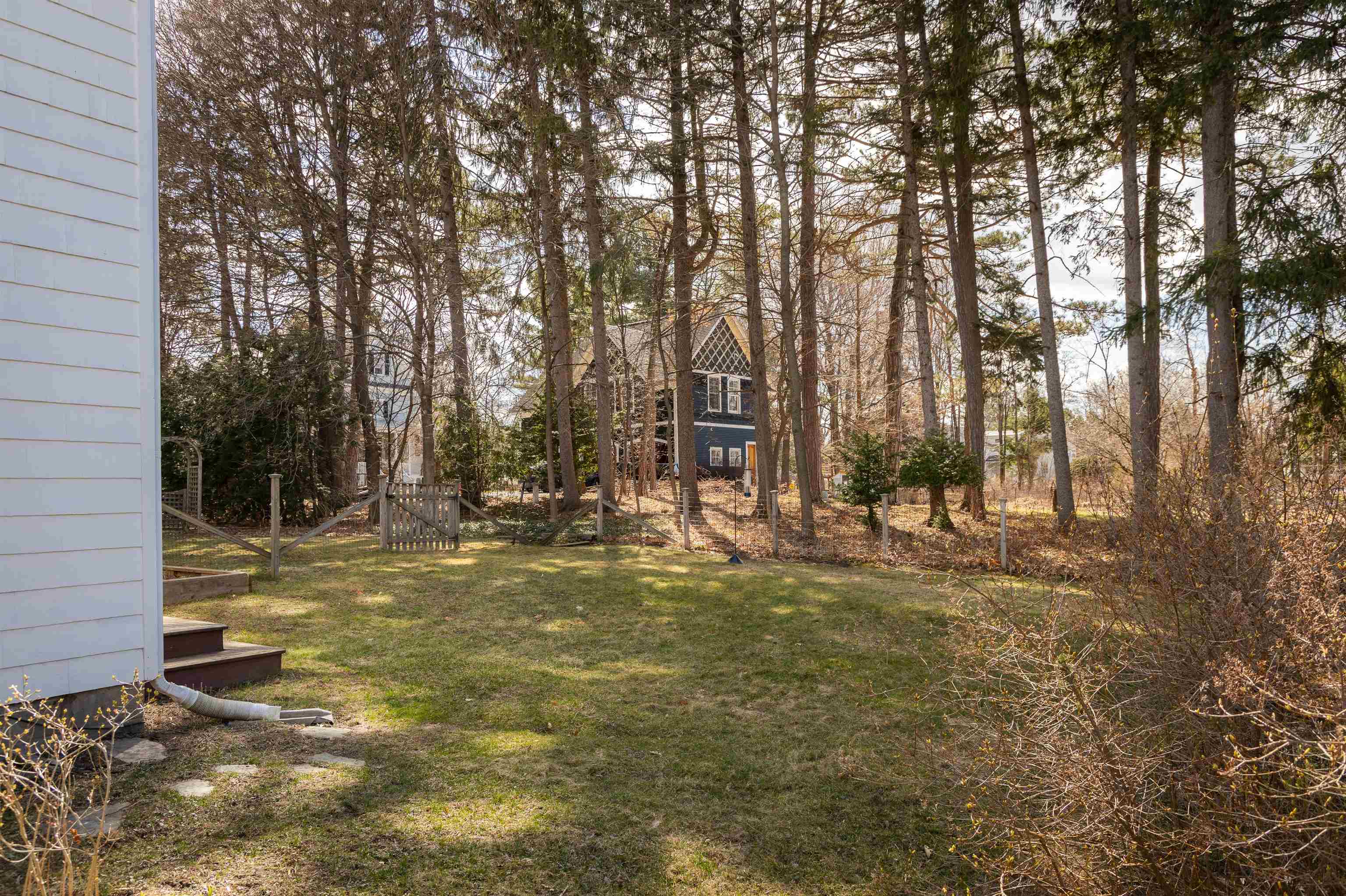21 Colonial Square Burlington, VT 05401 - Photo 5 of 26