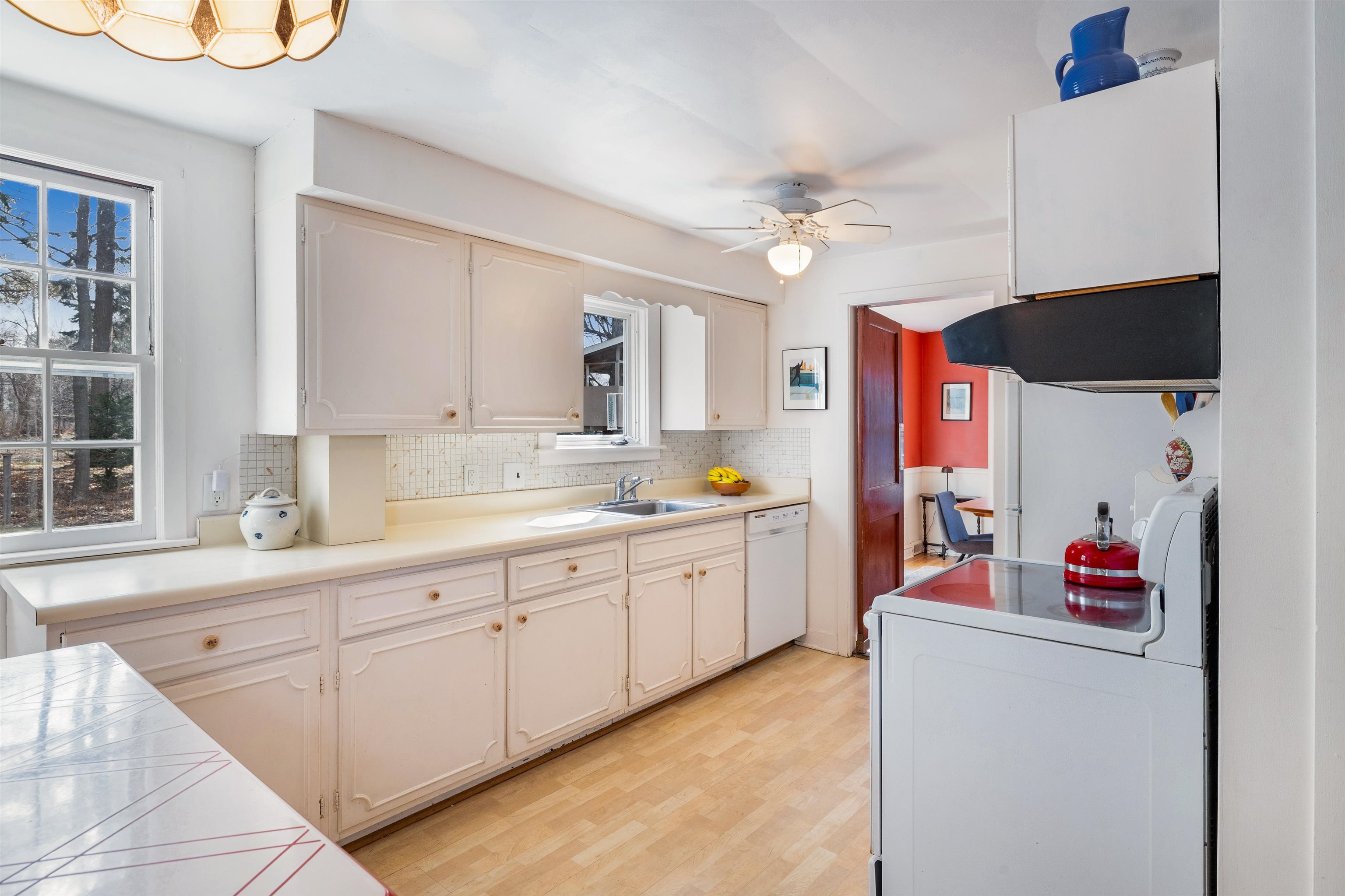 21 Colonial Square Burlington, VT 05401 - Photo 7 of 26