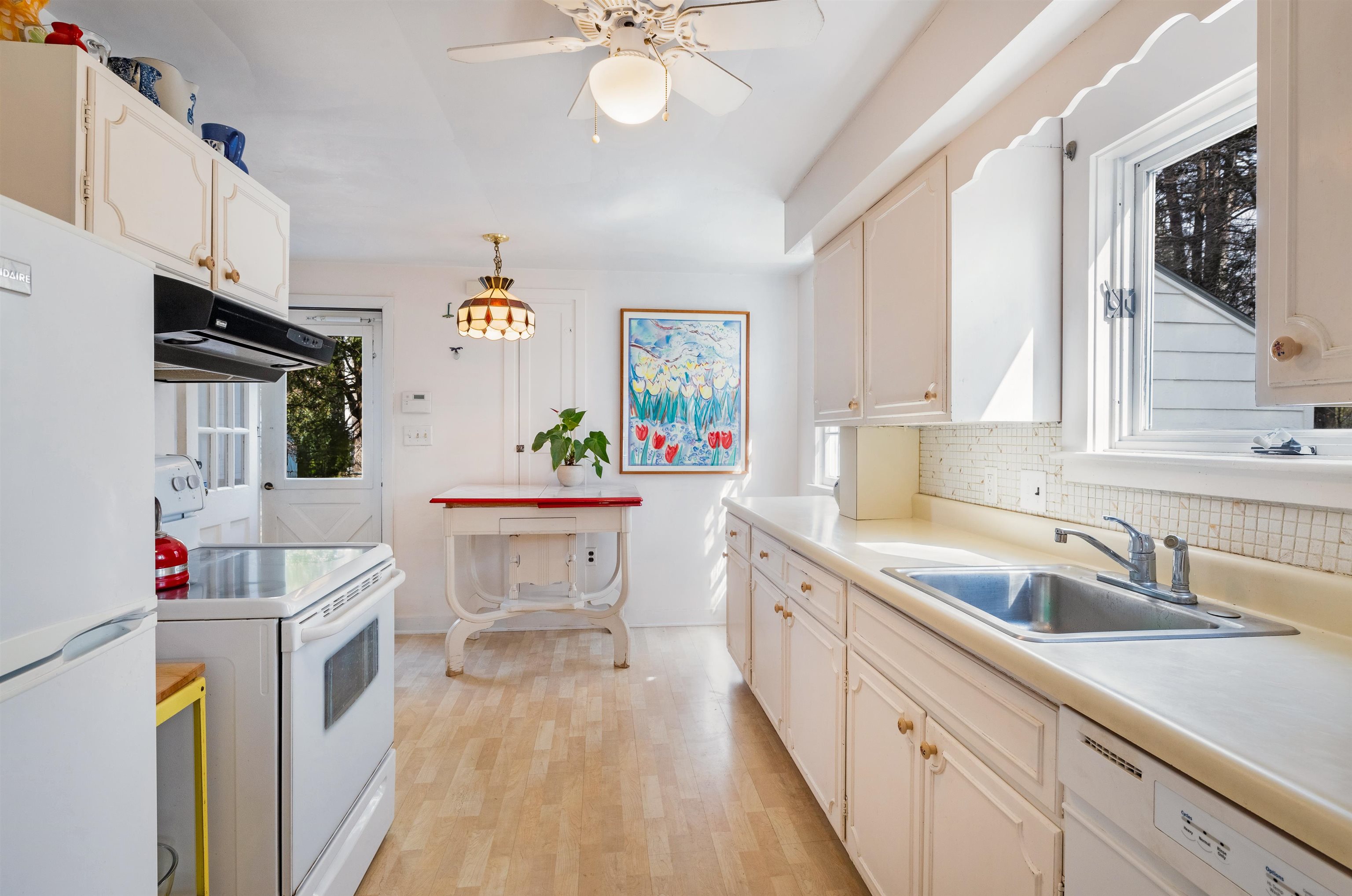 21 Colonial Square Burlington, VT 05401 - Photo 8 of 26