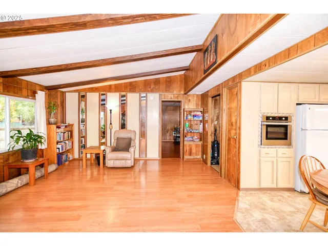 $168,000 | 1411 Northwest 9th Court, McMinnville, OR 97128