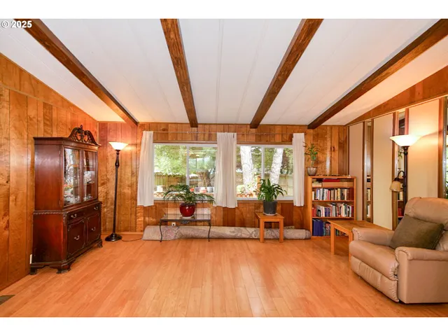 $168,000 | 1411 Northwest 9th Court, McMinnville, OR 97128