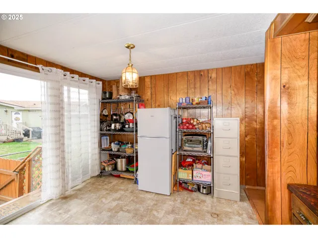 $168,000 | 1411 Northwest 9th Court, McMinnville, OR 97128