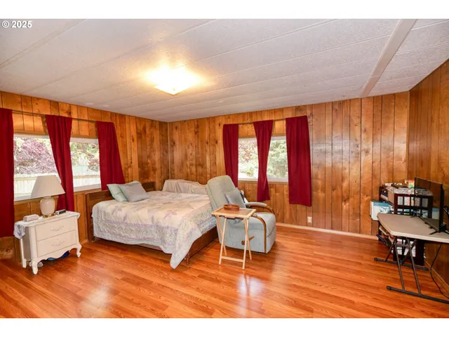 $168,000 | 1411 Northwest 9th Court, McMinnville, OR 97128